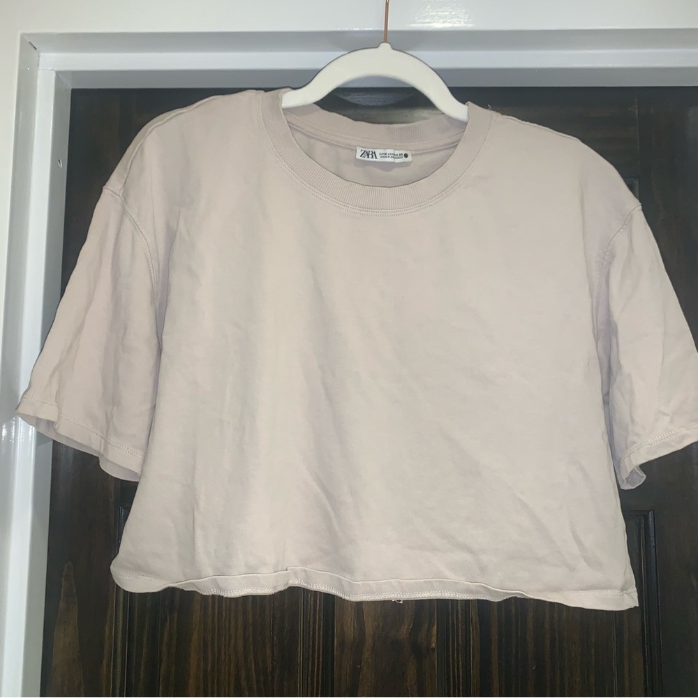 Women’s Zara Size Medium Oversized Cropped Tee in Tan